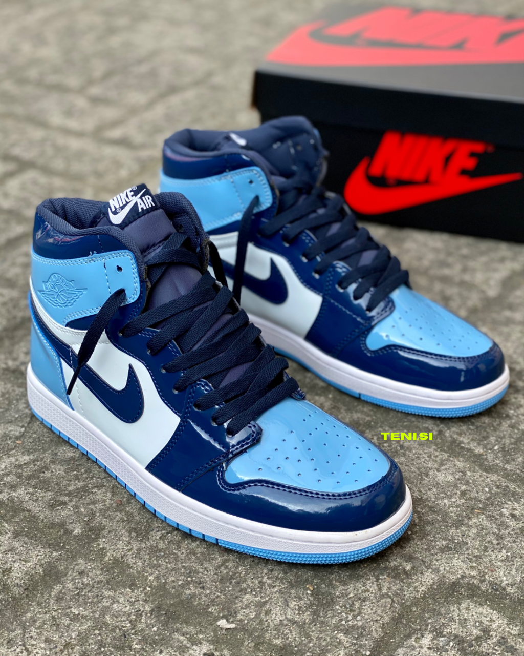 Air Jordan 1 High “Blue Chill” 