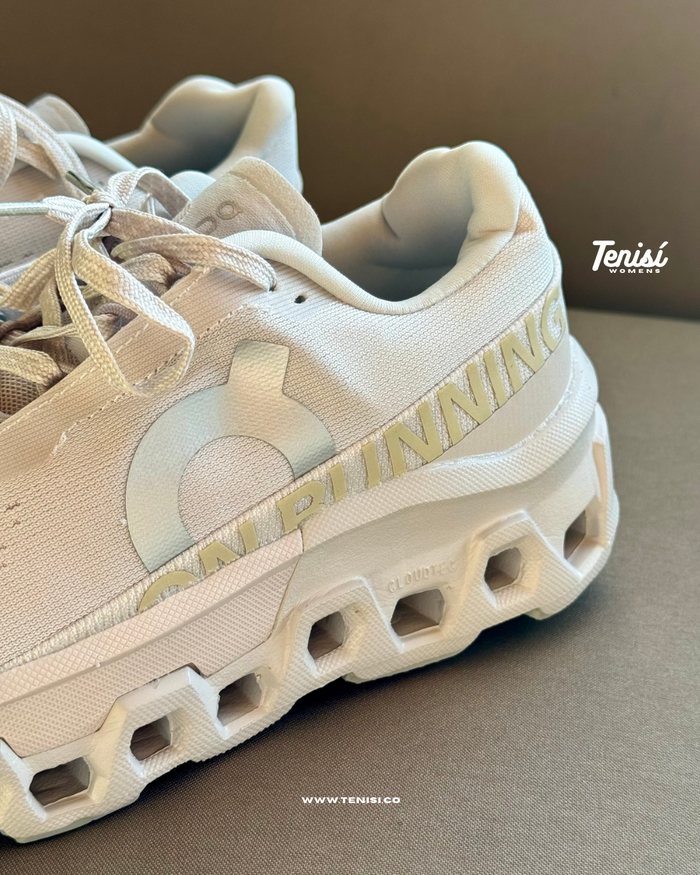 On Cloudswift Monster “Beige” look 1