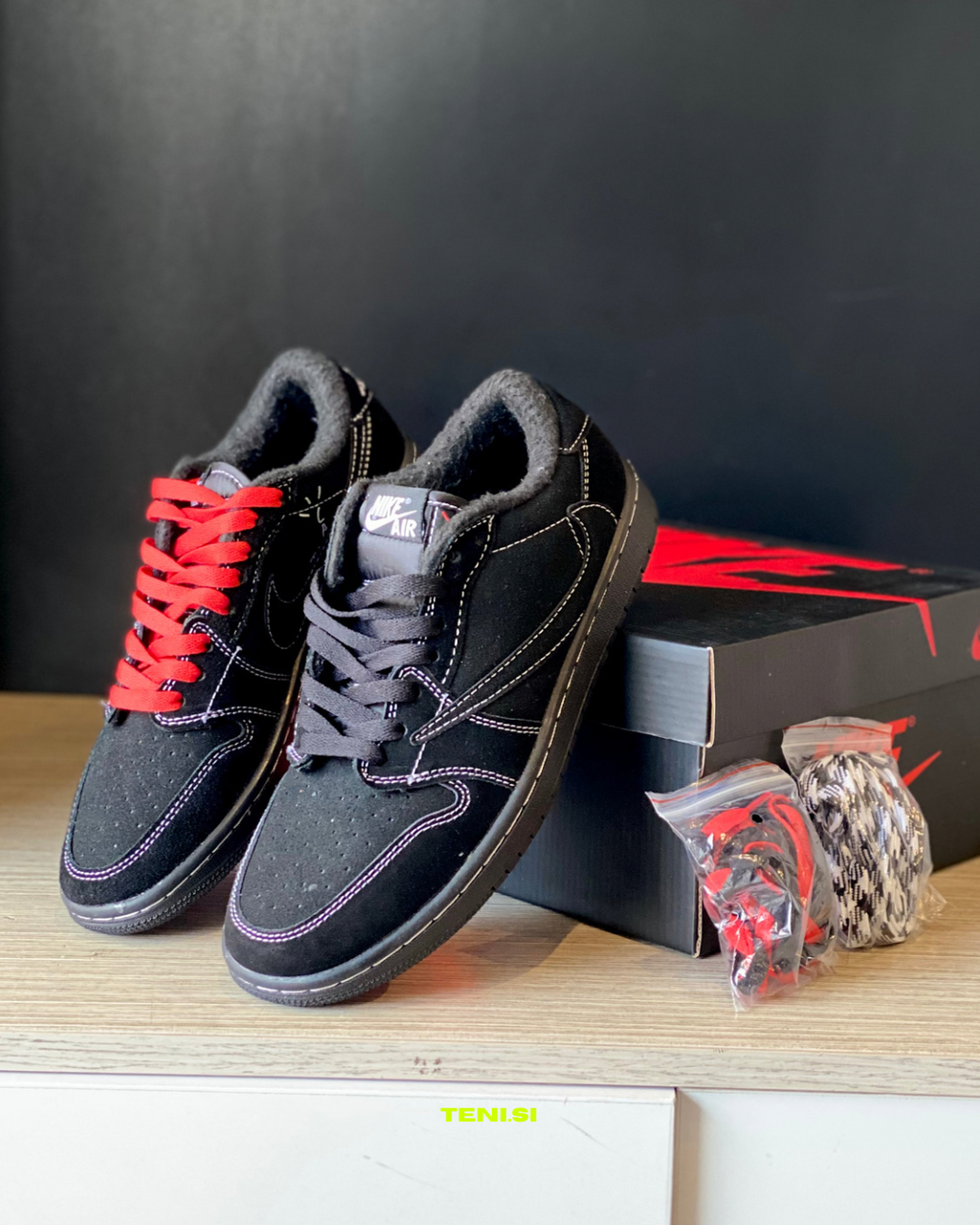 Air Jordan 1 Low x Travis Scott “Black Phantom”