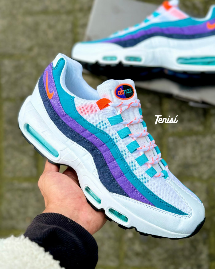 Nike Air Max 95 “Blue Purple” look 1