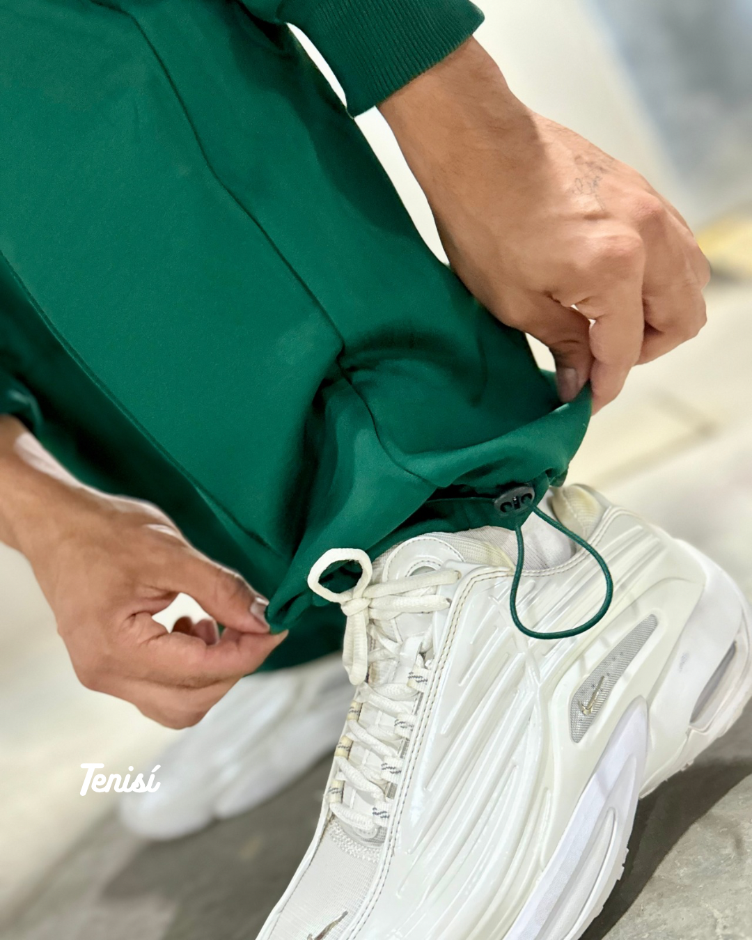 Conjunto Nike con Balaclava “Green”