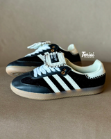 adidas Samba x Wales Banner “White/Black” vista 7