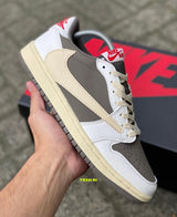 Air Jordan 1 Low X Travis Scott “Reverse Mocha” vista 3
