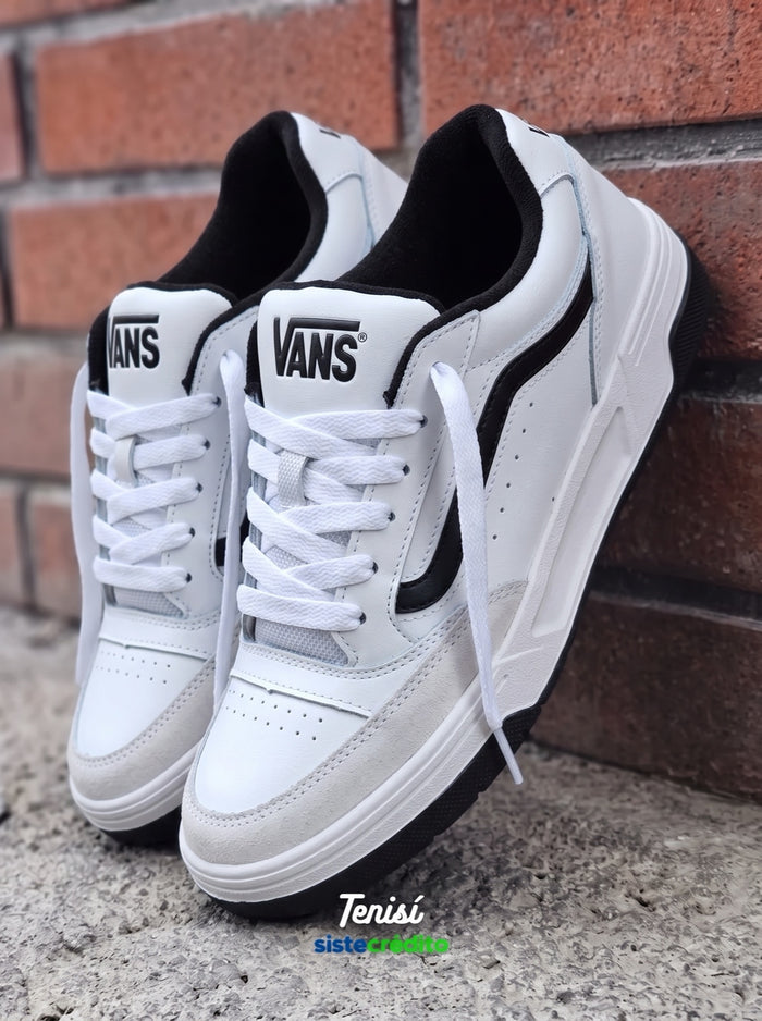 Vans Hylane "Colors" look 2