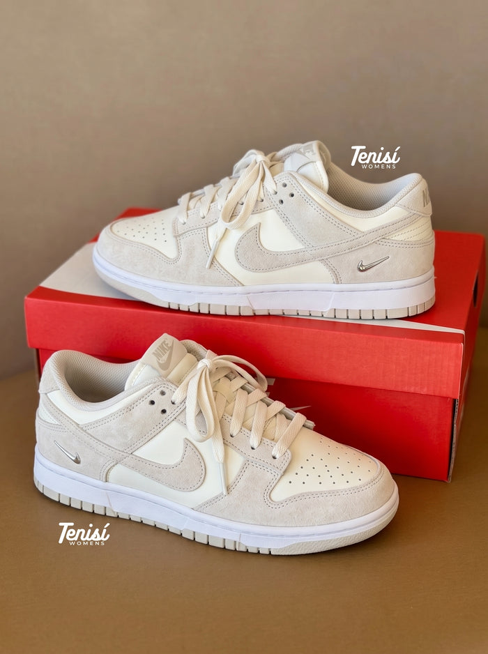 Nike Dunk Low Mini Swoosh "Vast Grey" look 1