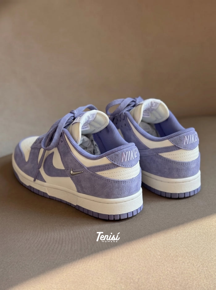 Nike Dunk Low "Lavender" look 1