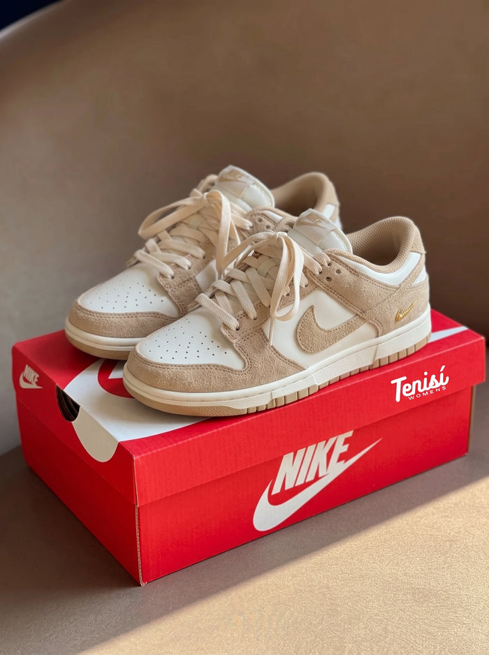Nike Dunk Low Mini Swoosh "Baroque Brown" look 1