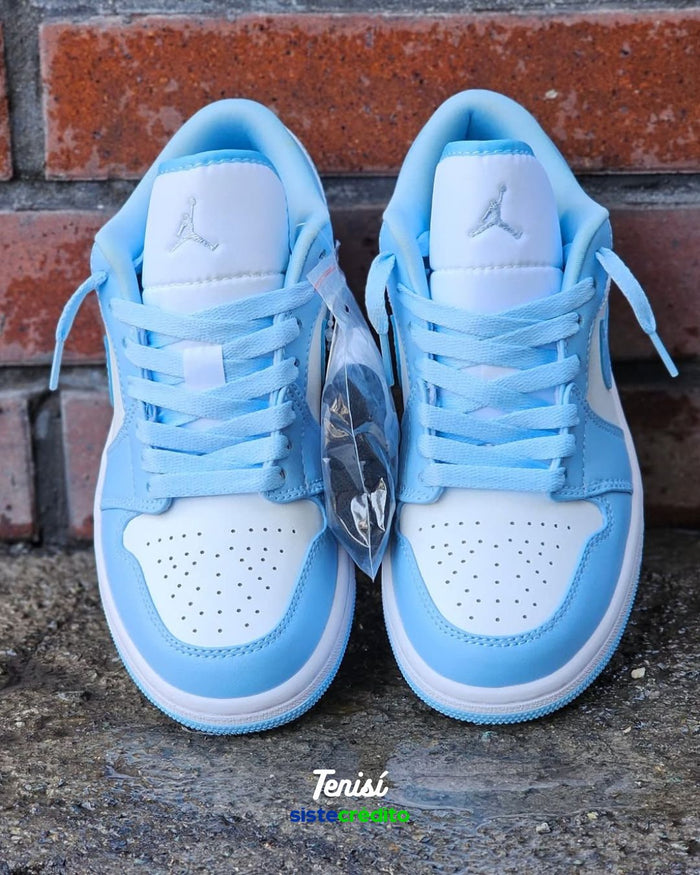 Air Jordan 1 Low “UNC” look 1
