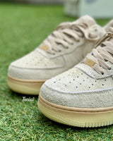 Nike Air Force 1 "Sahara" vista 2