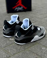 Air Jordan 4 “Fear Pack” vista 3