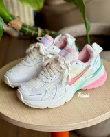 Nike V2K Run “Pink” vista 2