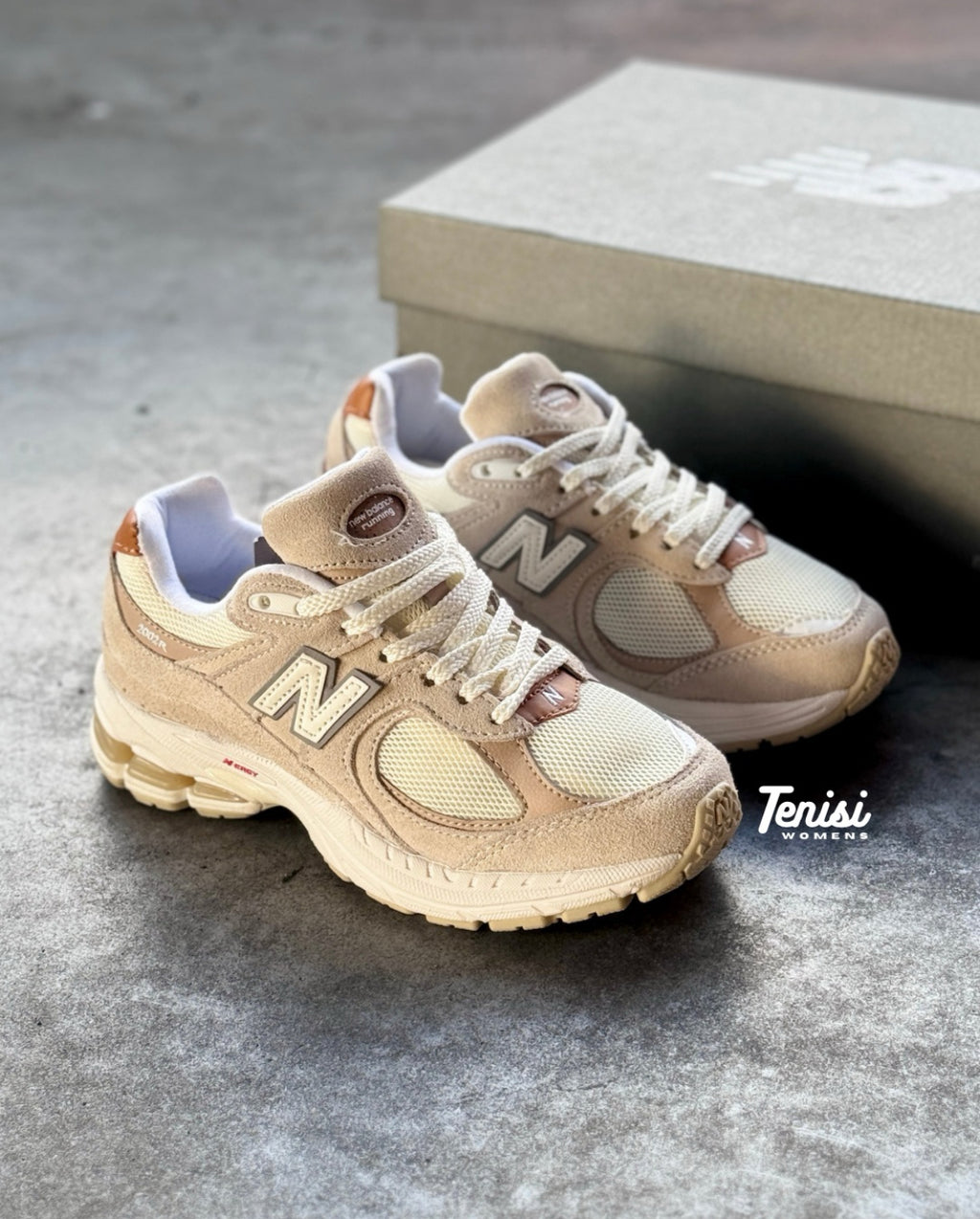 New Balance 2002R “Fossil”