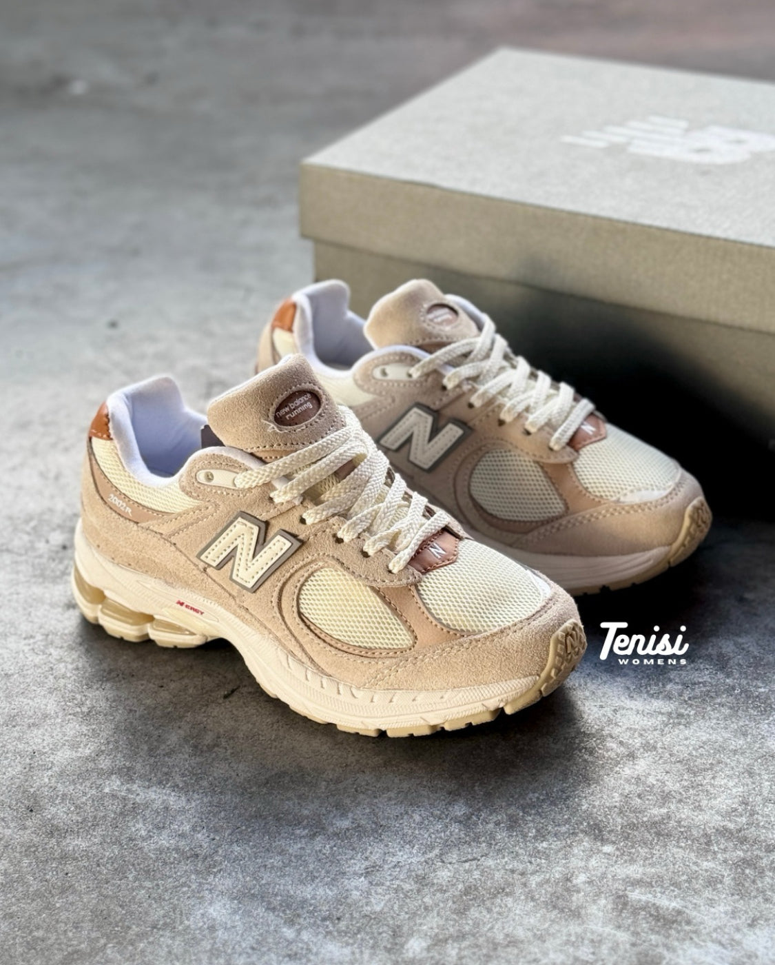 New Balance 2002R “Fossil”