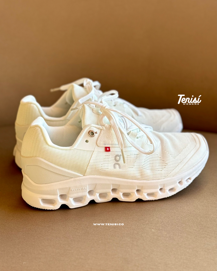 On Running Running Cloud 3 look 3