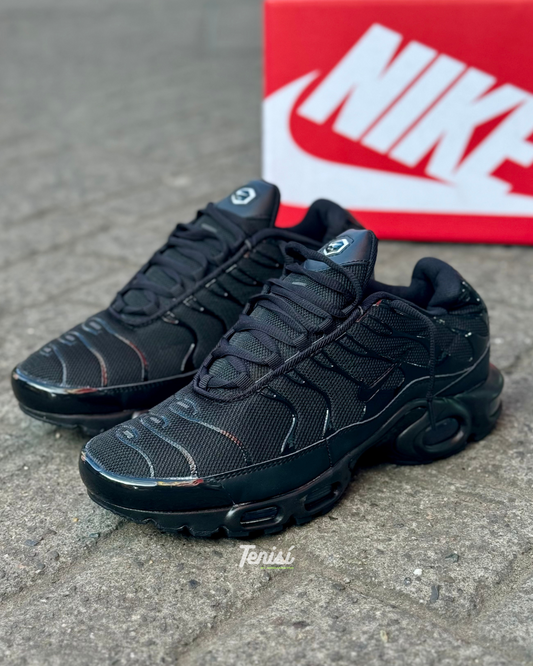 Nike Air Max TN “Triple Black”