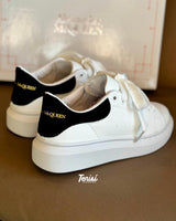 Alexander McQueen vista 3