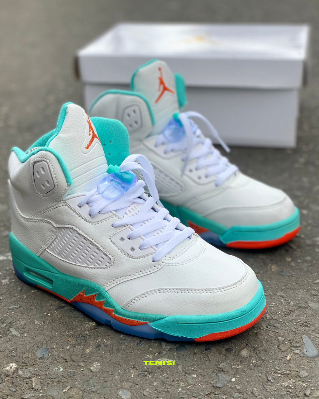 Air Jordan 5 retro “Light Aqua” 