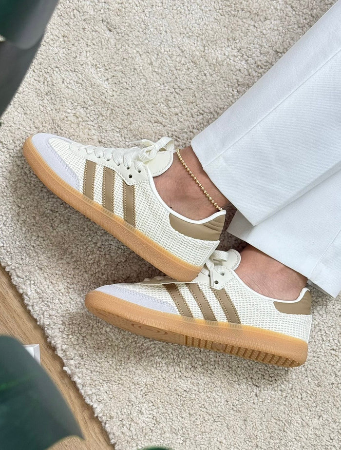 adidas Samba “Beige” look 1