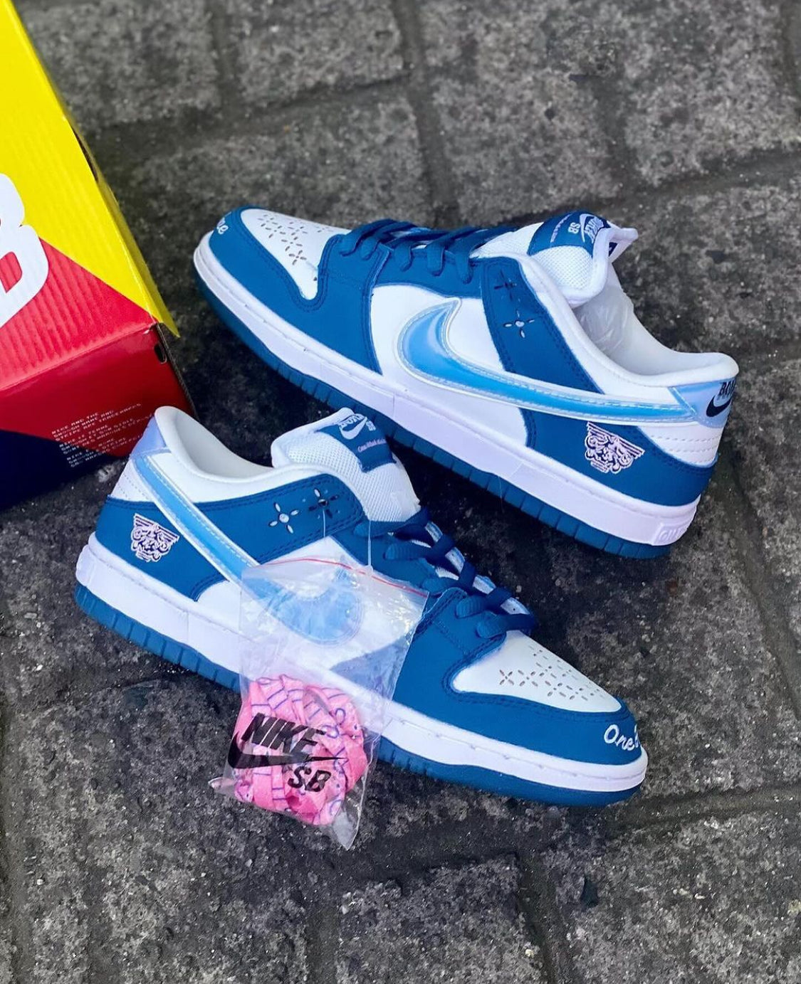 Nike Dunk SB x Raised One Block At A Time 🦋