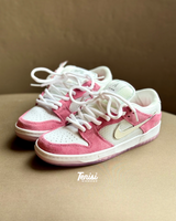 Nike SB Dunk Low x April “Pink” vista 2