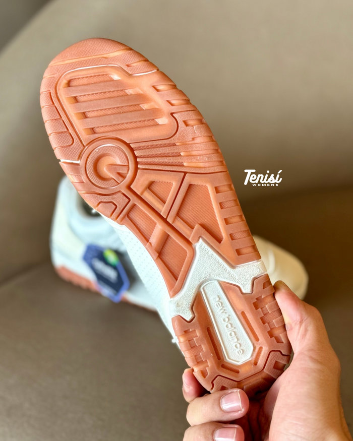 New Balance 550 “Mocca 2” look 3