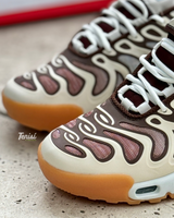 Nike Air Max Plus “Drift” vista 2
