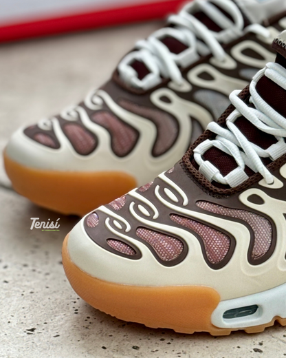 Nike Air Max Plus “Drift”