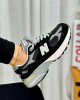 New Balance 993 “ Black” vista 2