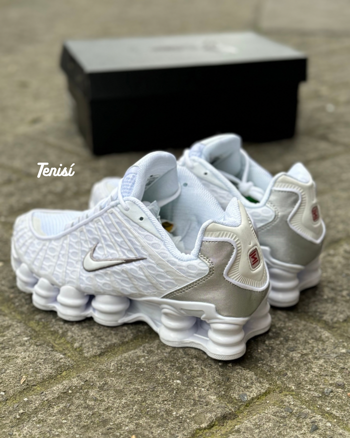 Nike Shox R4 “White” look 2