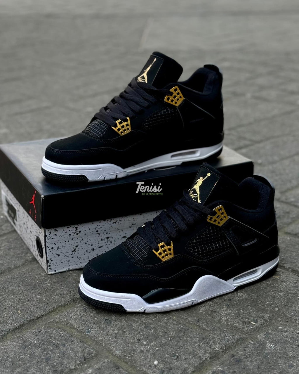 Air Jordan 4 “Royalty”