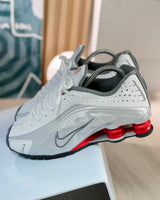 Nike Shox R4 “Grey” vista 1