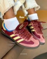 adidas Samba x Wales Banner “Grana” vista 1
