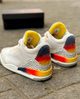 Air Jordan 3 X J Balvin “Medellín Sunset” vista 4