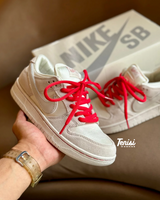 Nike Dunk Low Sb “Hilo rojo” vista 3