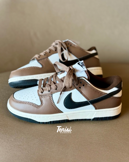 Nike Dunk Low “Mocha”