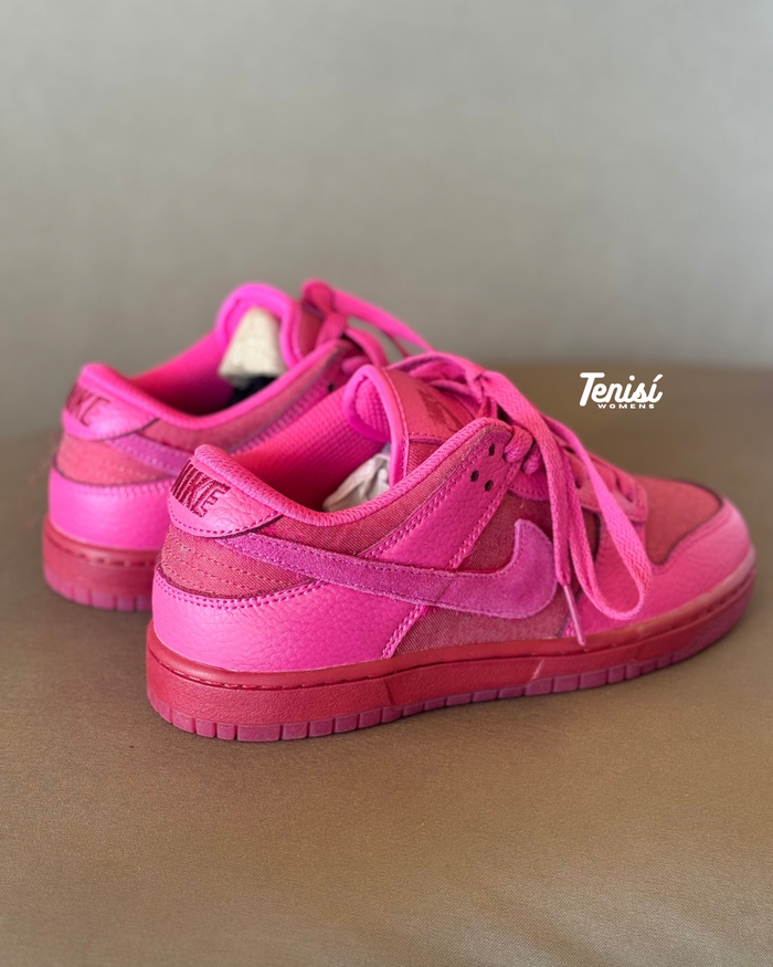 Nike Dunk “San Valentine” look 1