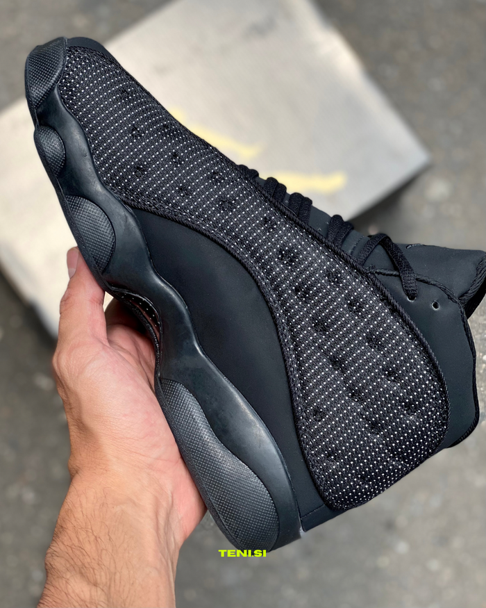 Air Jordan 13 “Black Cat” look 3