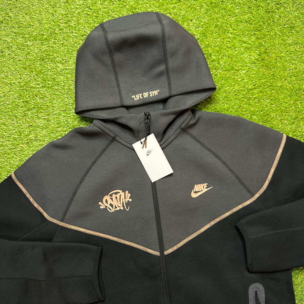 Nike Syna Tech Fleece Central Cee Black Gold