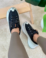 Nike Zoom Vomero Roam “Black” vista 2