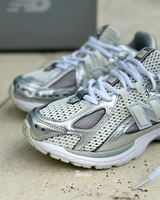New Balance 1906R “Silver Metallic” vista 3
