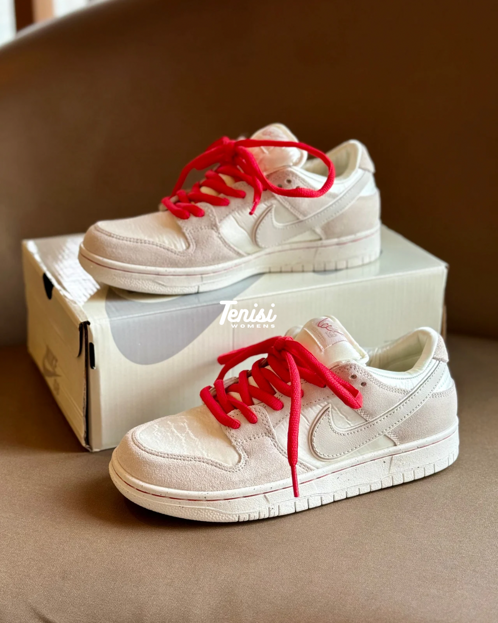 Nike Dunk Low Sb “Hilo rojo”
