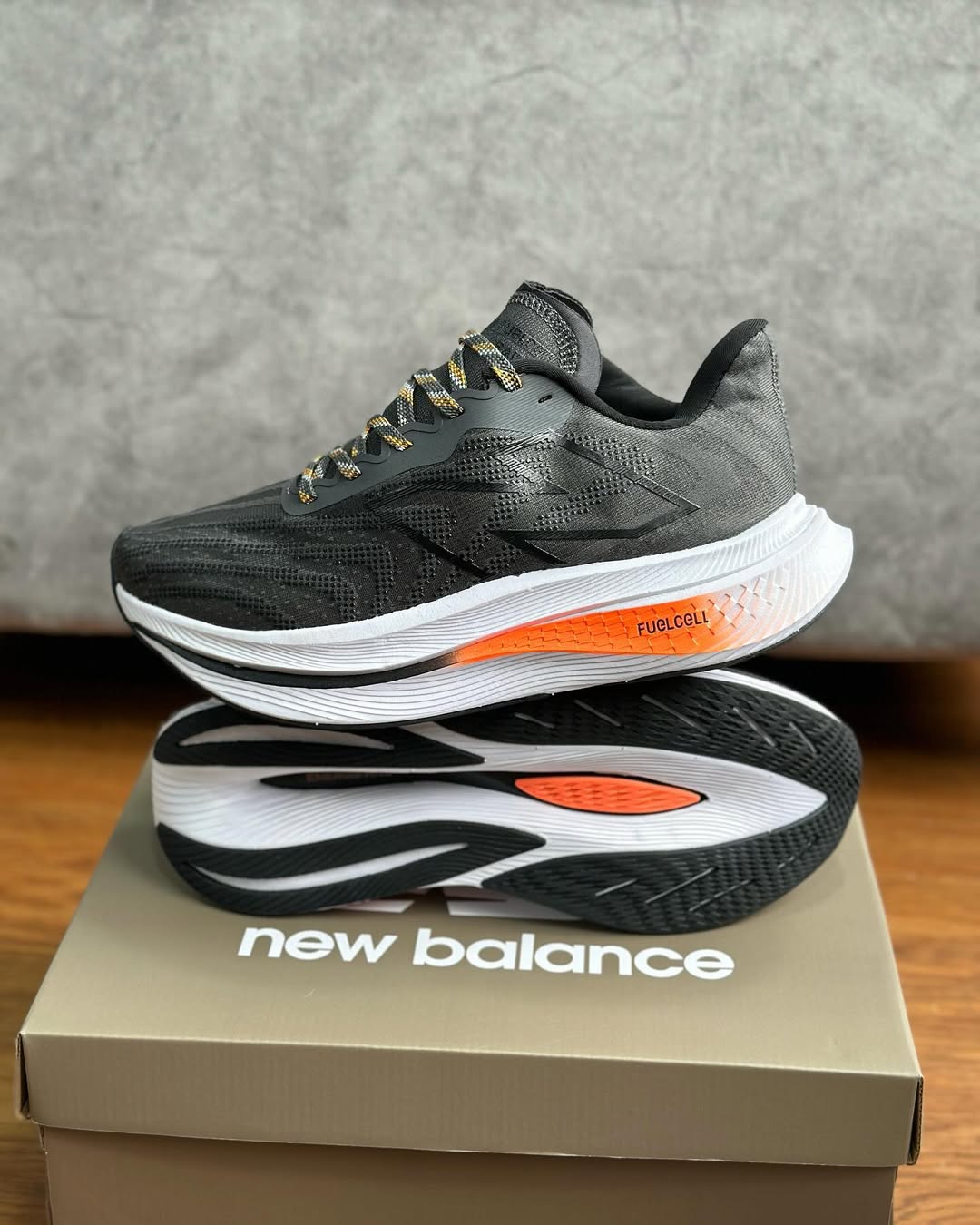 New Balance Fuel Cell "Black"