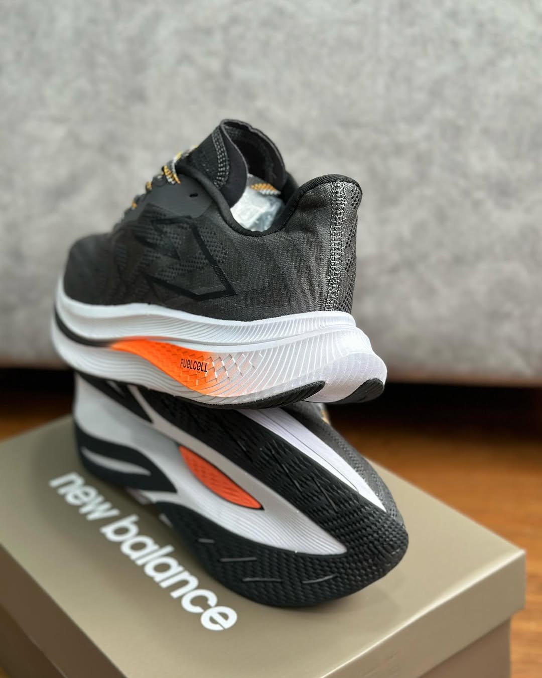 New Balance Fuel Cell "Black"