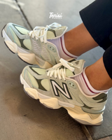 New Balance 9060 “Green” vista 4