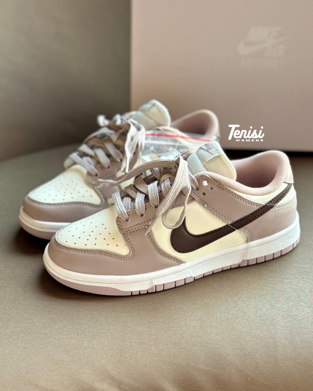 Nike
tenis Dunk Low "Diffused Taupe"