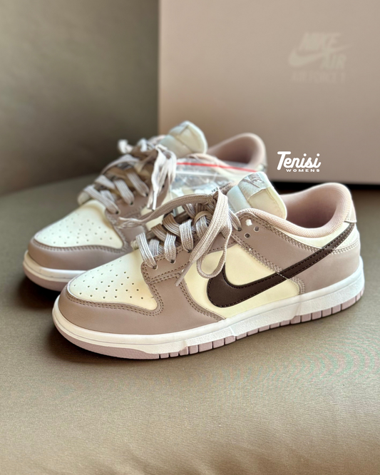 Nike
tenis Dunk Low "Diffused Taupe"