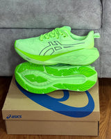 Asics Novablast 4 "Green" vista 1