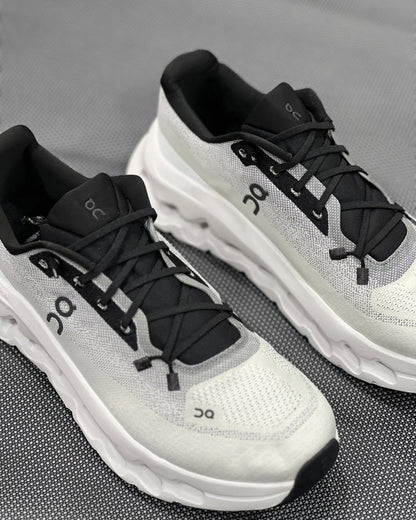 On Running Cloudtilt Black/Ivory