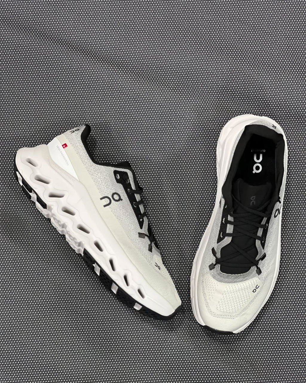 On Running Cloudtilt Black/Ivory
