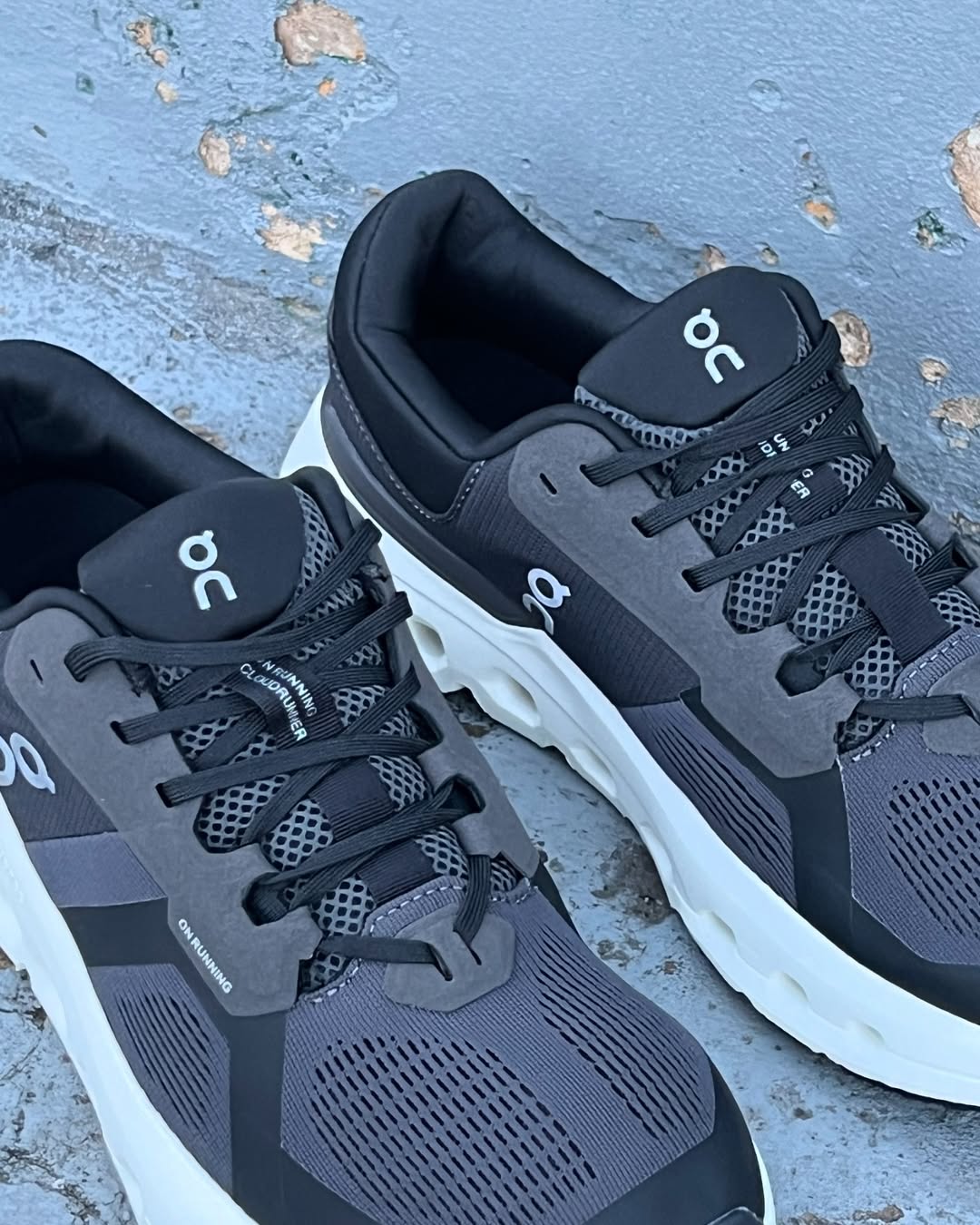 On Running Cloudrunner 2 "Black"